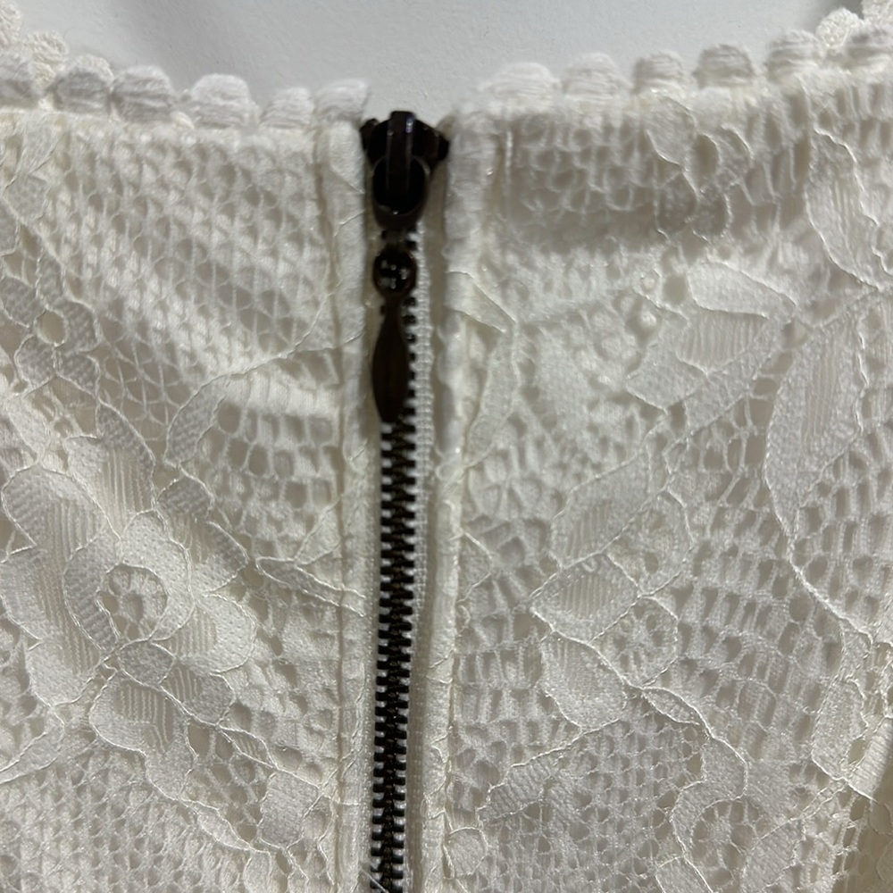 Xhilaration Lace Summer Dress - Picture 10 of 11